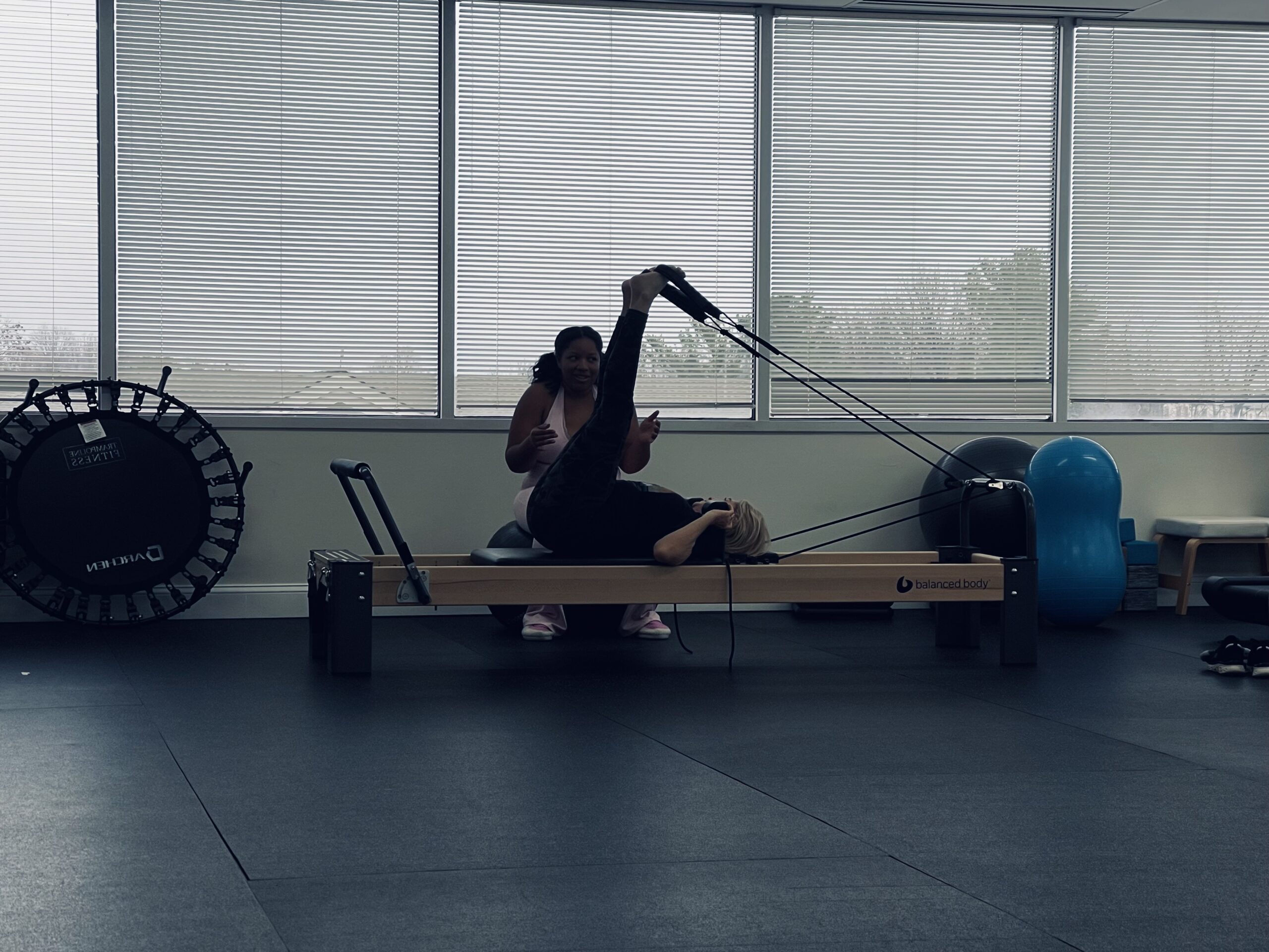 Orthopedic + pelvic integrated care Private, comfortable treatment environment